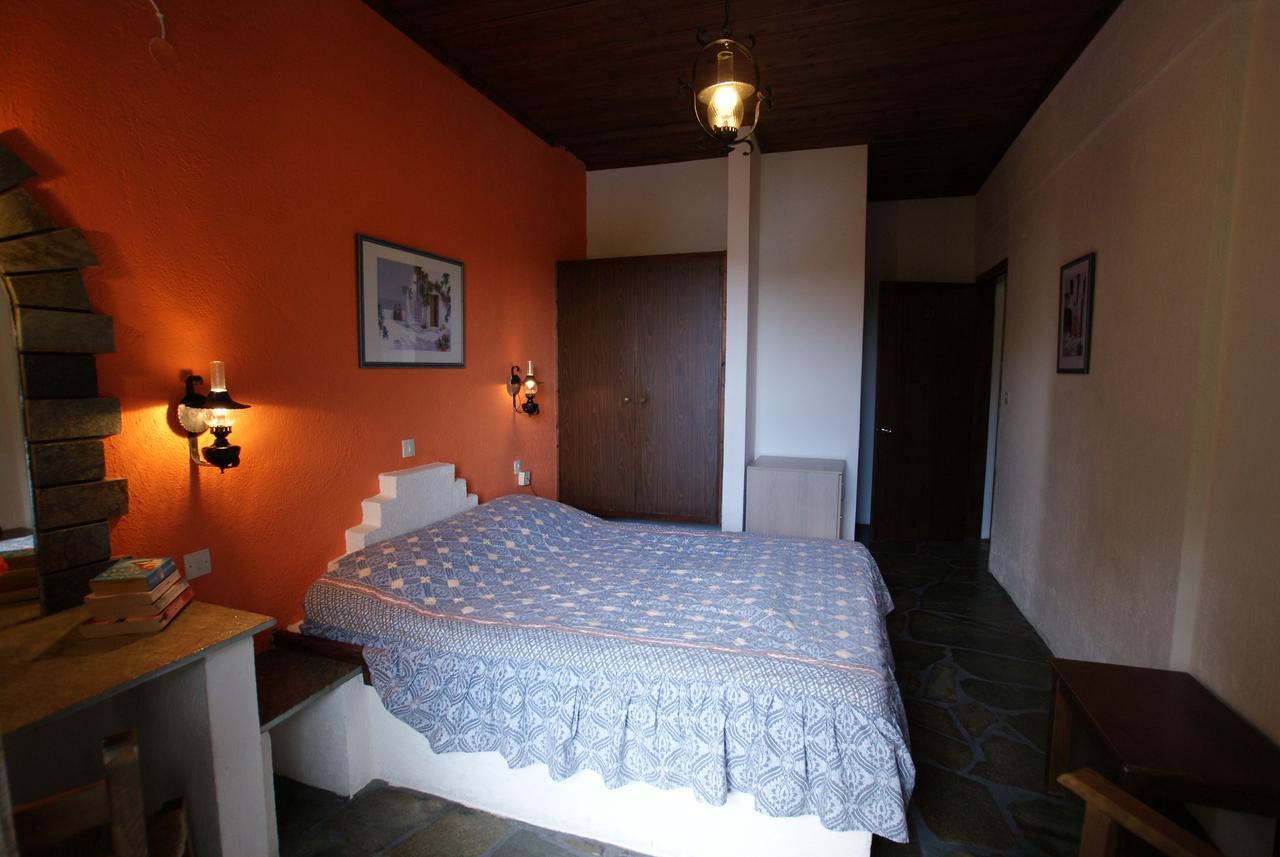 Paradise Hotel Patitiri  Room photo